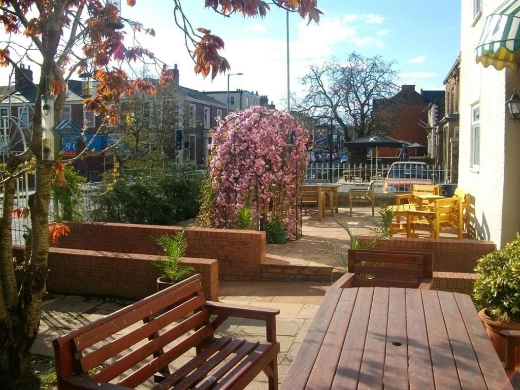 Arkale Lodge
